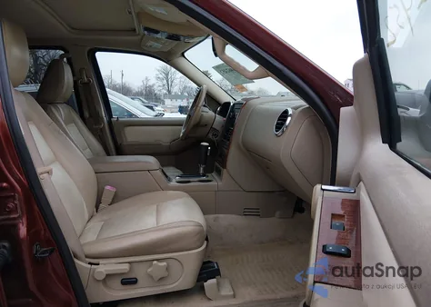 2010 Ford Explorer Eddie Bauer z USA, uszkodzony, nr VIN 1FMEU7E82AUA10147